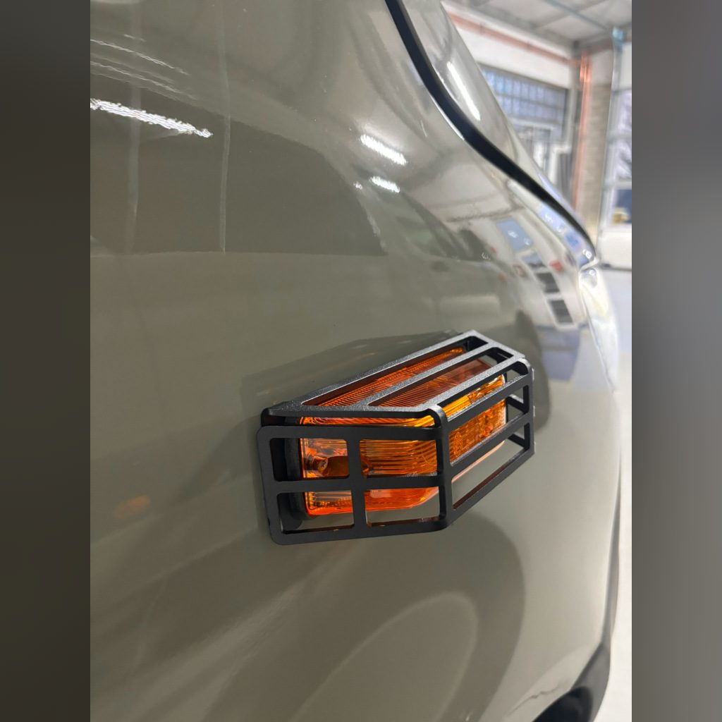 Blinkerschutzgitter von ROAL-VANS – Einbaubeispiel 3