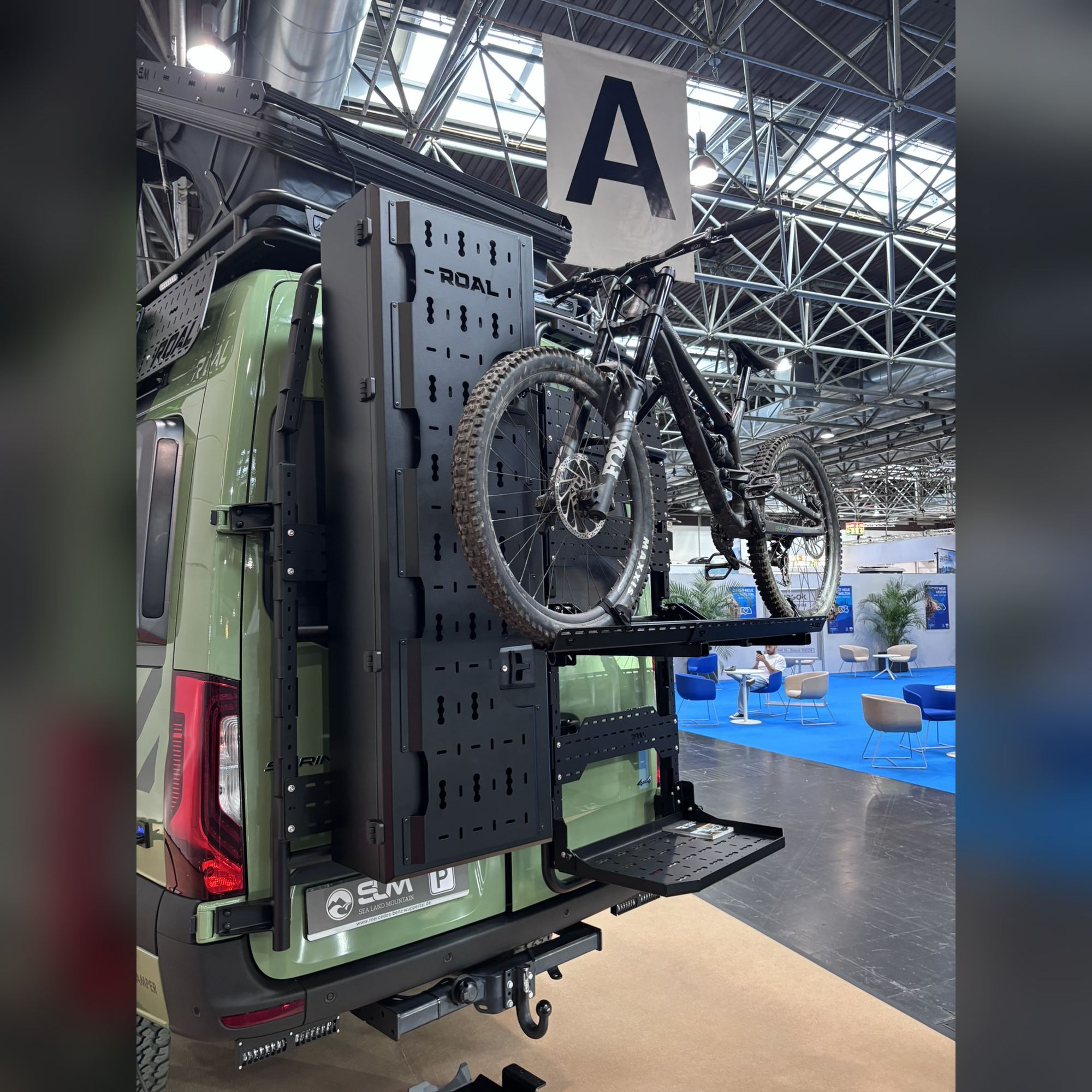 Fahrradträger Klapp-Modul von ROAL-VANS – Einbaubeispiel 5