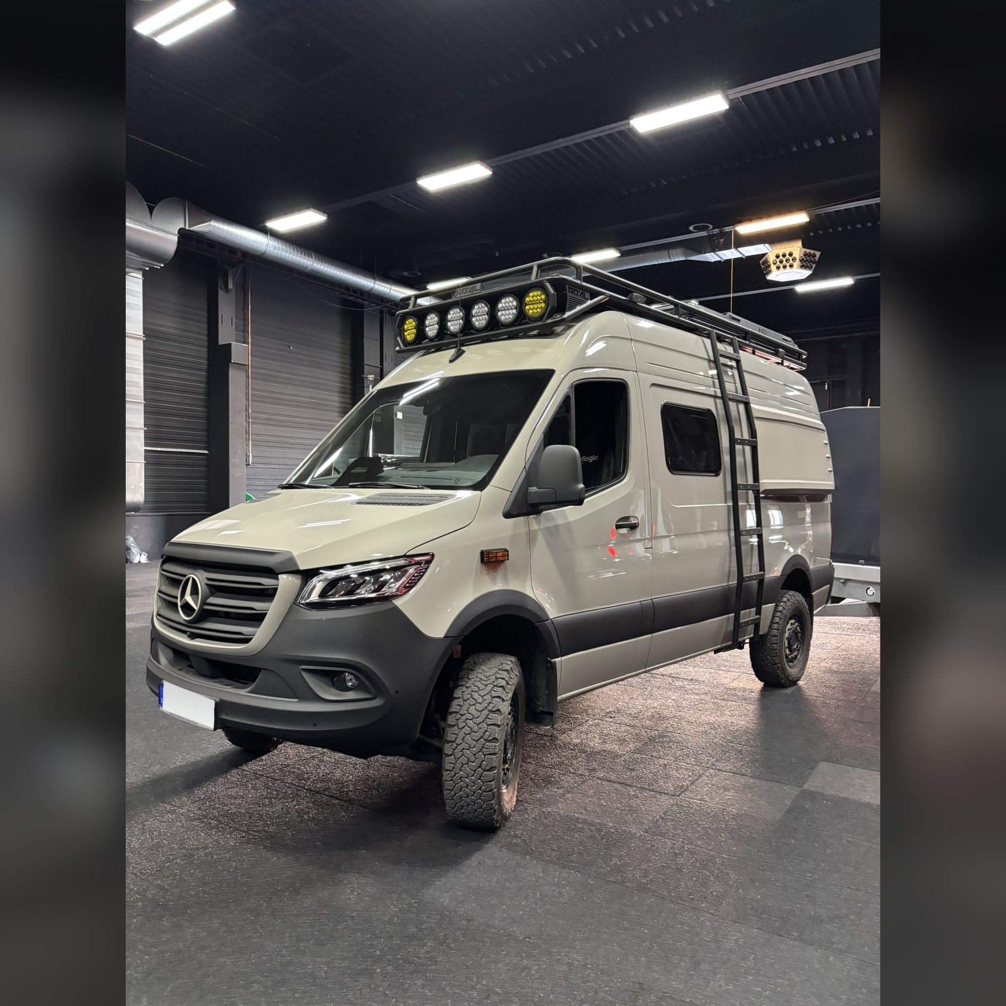 Seitenleiter von ROAL-VANS – Einbaubeispiel 2