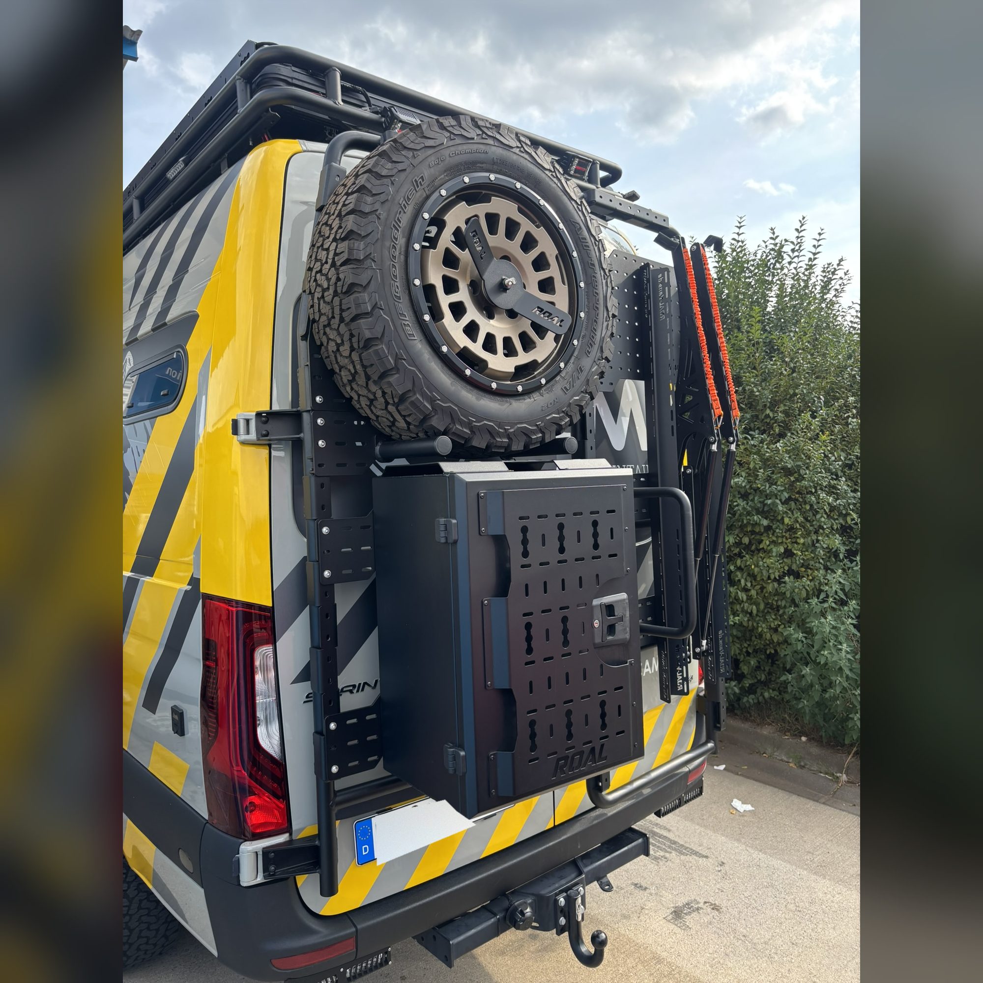 Staubox inkl. Reserverad Modul von ROAL-VANS – Einbaubeispiel 2